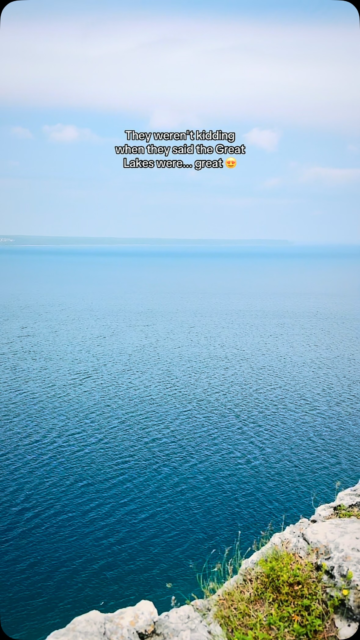 Took a trip up to the Bruce Peninsular for Canada Day 🇨🇦 . This was my first time ever seeing one of the Great Lakes, and boy were they pretty great. It was like looking out to sea 🌊. Did you know Canada has more lakes than anywhere else in the world with an estimated 2 million... that's a lot of fresh water!!! #travelblogger #lakeheron #greatlakes #canadaday #canada