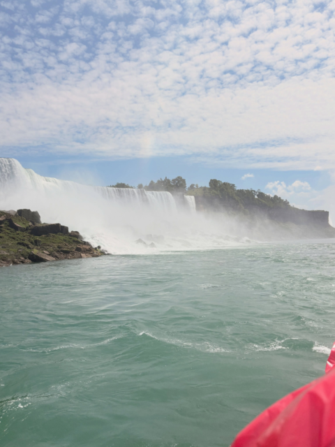 Trip to Niagara - that's that one ticked ✔️ off the bucket list ❤️
#niagarafallscanada #canada #ontario #waterfallsofinstagram #niagarafallsontario